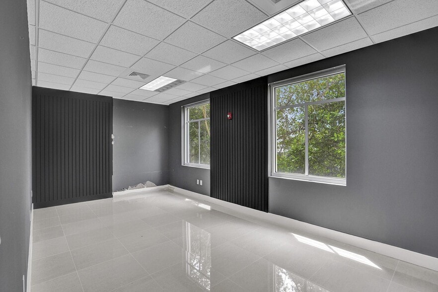 More Photos Of 15620 SW 29th St, Miramar Medical For Sale