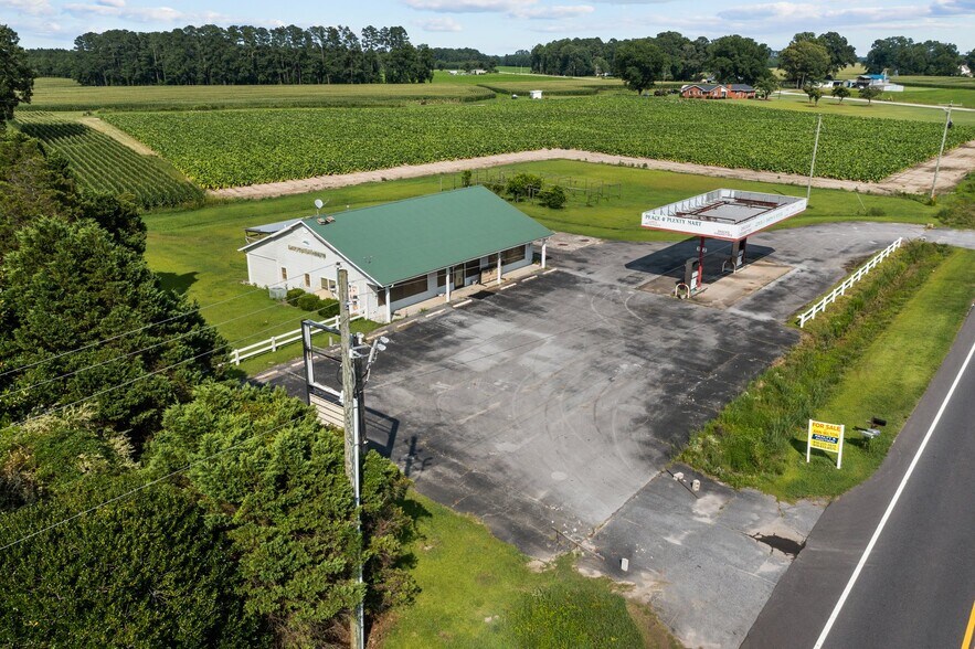 More Photos Of 3560 NC Hwy 43 Hwy N, Vanceboro Convenience Store For Sale