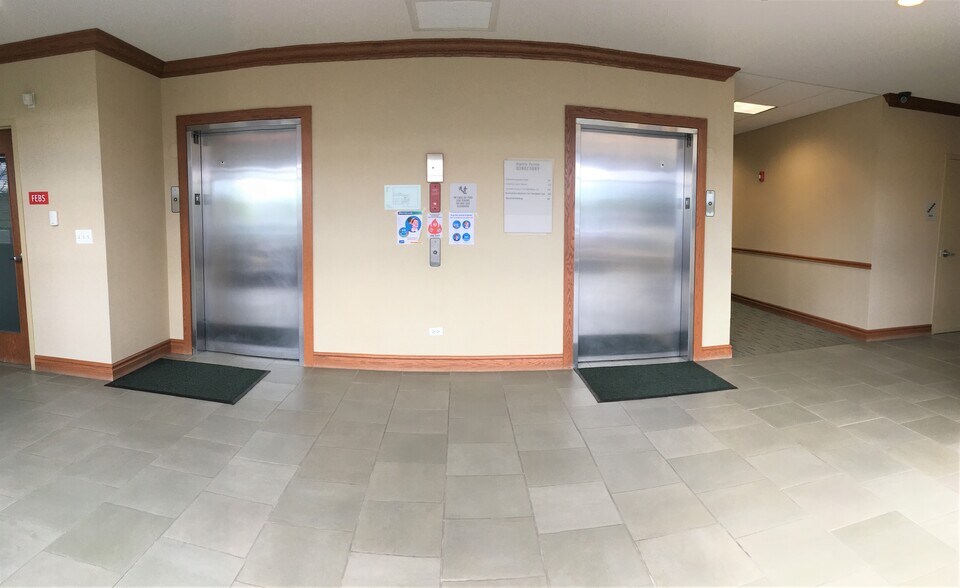 More Photos Of 4885 Hoffman Blvd, Hoffman Estates Medical For Sale