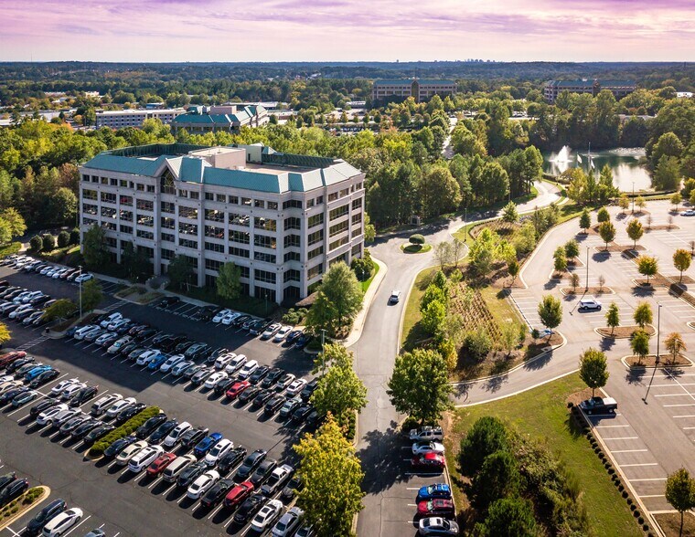 More Photos Of 200 Mansell Ct E, Roswell Unknown For Lease