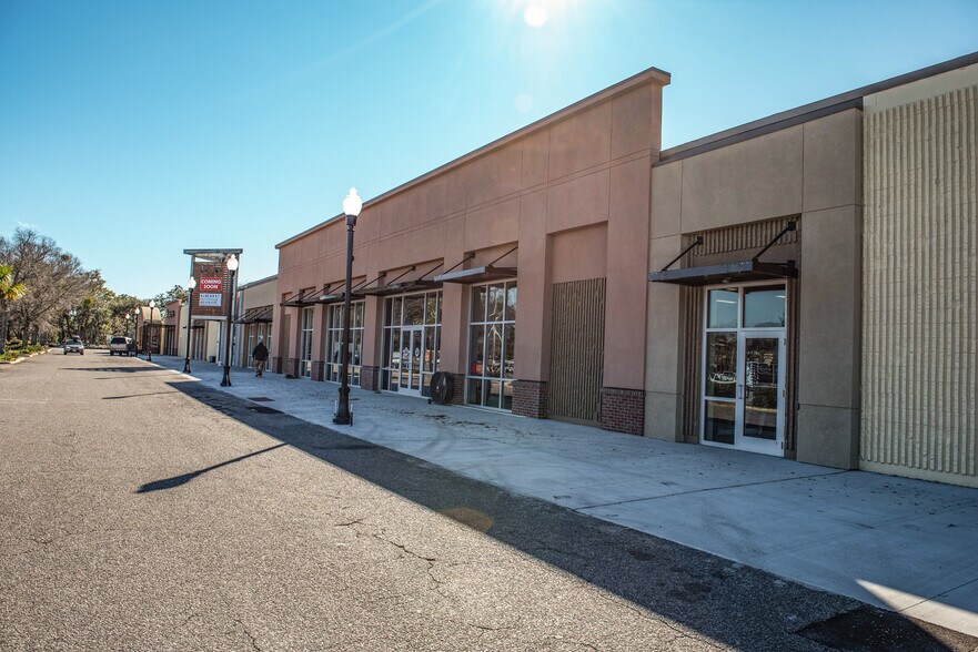 More Photos Of 2127 Boundary St, Beaufort Unknown For Lease