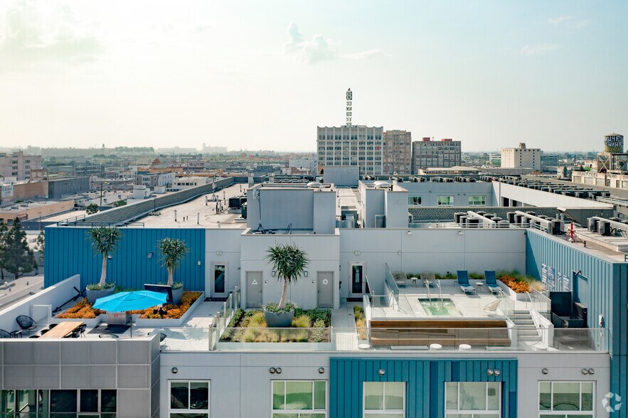 More Photos Of 1200 S Broadway, Los Angeles Apartments For Lease