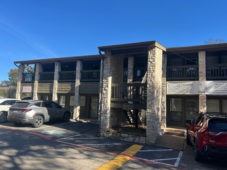 More Photos Of 3930 Bee Caves Rd, Austin Office For Lease