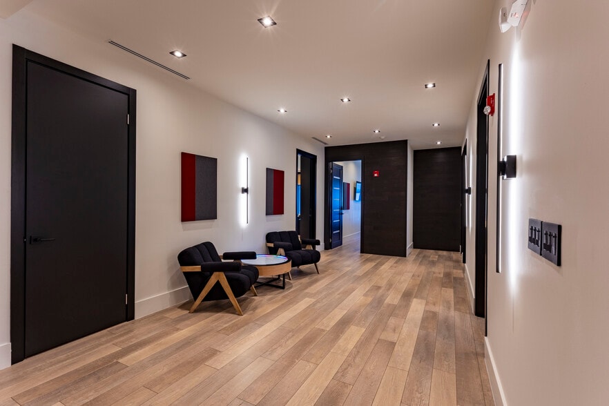 More Photos Of 7335 Lake Ellenor Dr, Orlando Office For Sale