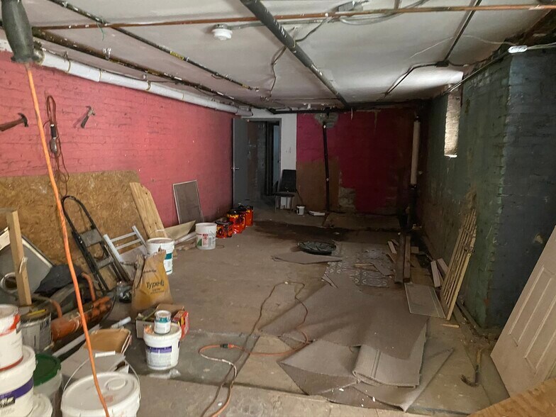 More Photos Of 321 Milford St, Brooklyn Apartments For Sale