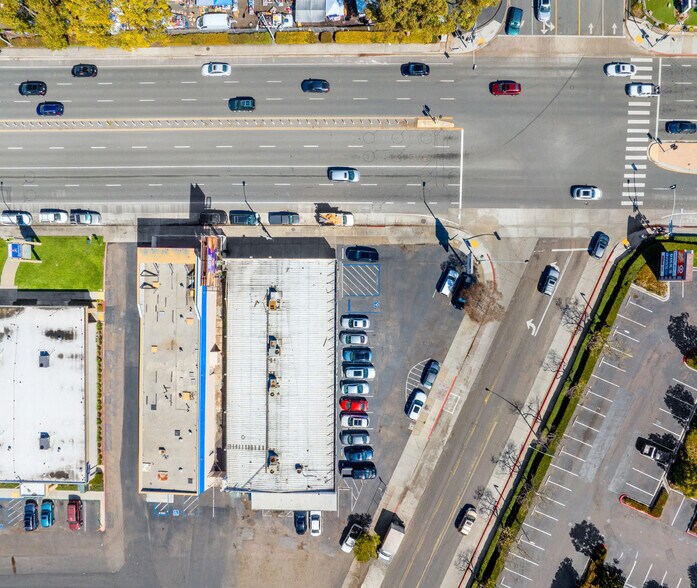 More Photos Of 3601 Sports Arena Blvd, San Diego Freestanding For Sale
