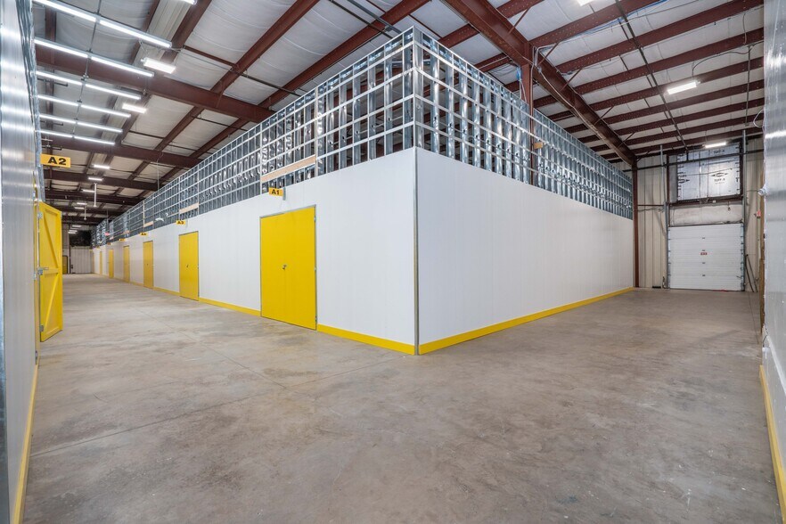 More Photos Of 299 Industrial Ln, Torrington Distribution For Lease