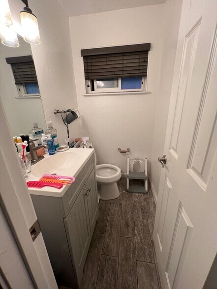 More Photos Of 2360 Mammoth Dr, San Jose Apartments For Sale