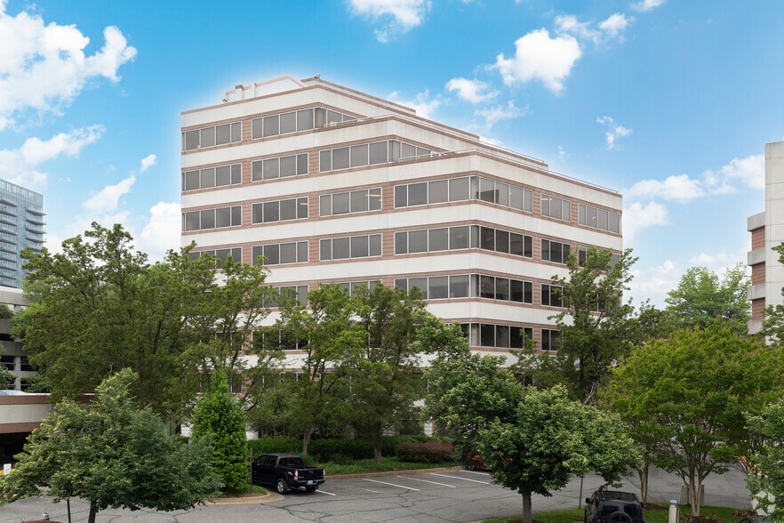 More Photos Of 7918 Jones Branch Dr, McLean Office For Lease