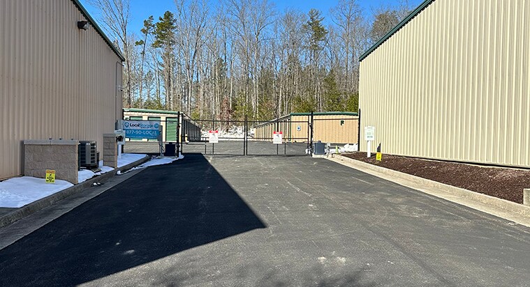 More Photos Of 112 Midpoint Dr, Mineral Flex For Sale