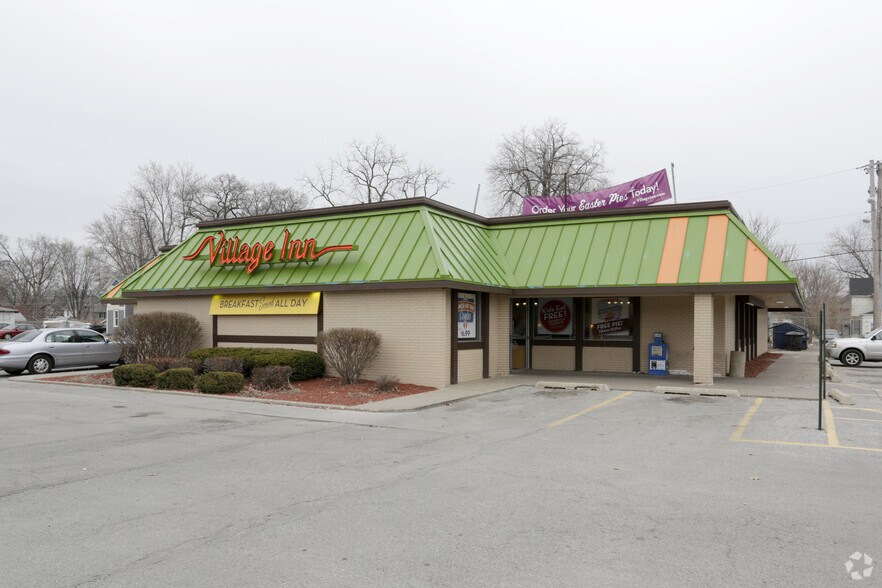 More Photos Of 1919 N Harrison St, Davenport Restaurant For Sale