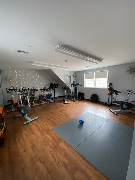 More Photos Of 79 W Main St, Northborough Freestanding For Sale