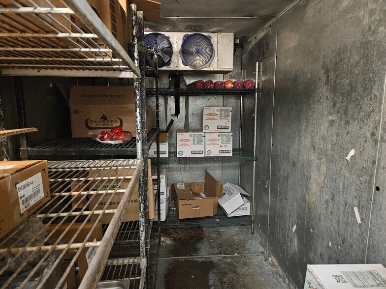 More Photos Of 2519 N 1st Ave, Evansville Fast Food For Lease