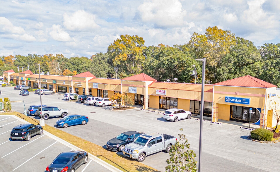 More Photos Of 5624-5646 Woodbine Rd, Pace General Retail For Sale