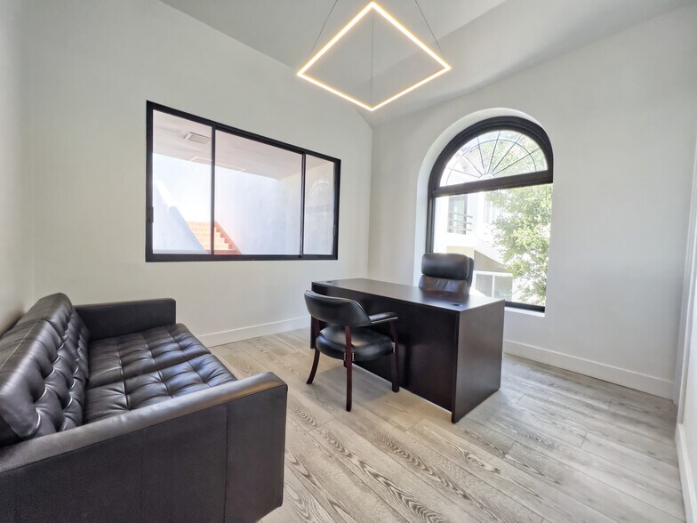 More Photos Of 4766 Park Granada, Calabasas Medical For Lease