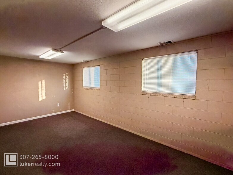 More Photos Of 2279 Six Mile Rd, Casper Distribution For Lease