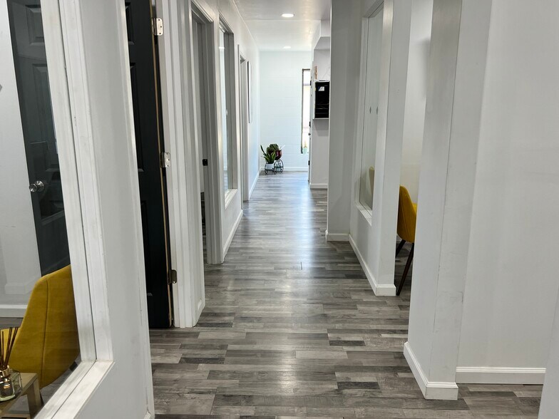 More Photos Of 7200 S Pennsylvania Ave, Oklahoma City Office Residential For Lease