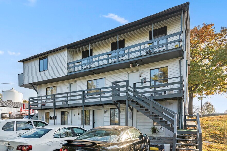 More Photos Of 1107-1109 W 76 Country Blvd, Branson General Retail For Sale