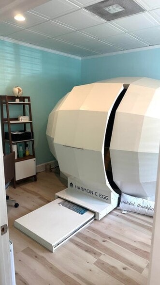 More Photos Of 1075 Duval St, Key West Apartments For Lease