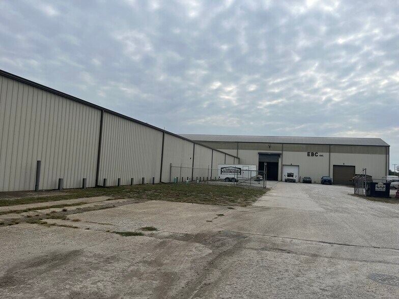 More Photos Of 1101 Crawford St, Terre Haute Warehouse For Sale