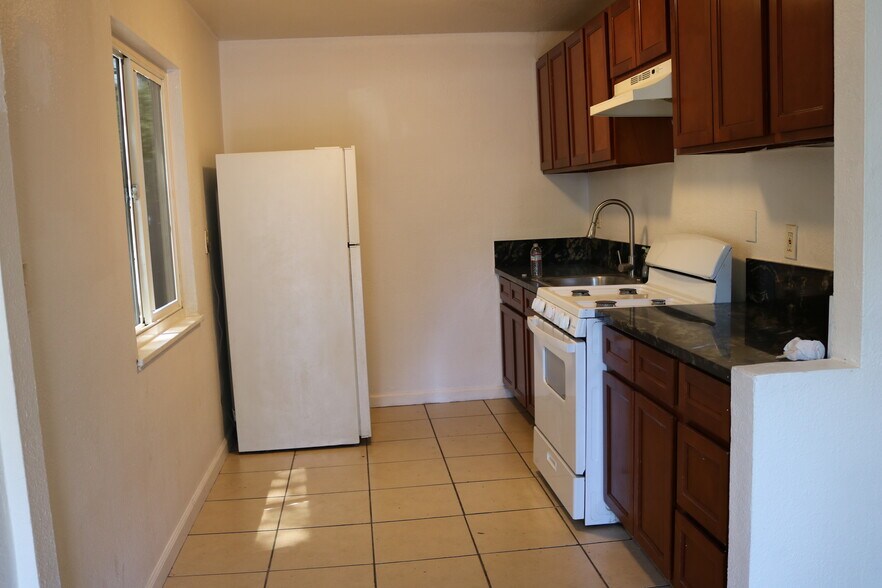 More Photos Of 999 Arcade Blvd, Sacramento Apartments For Sale