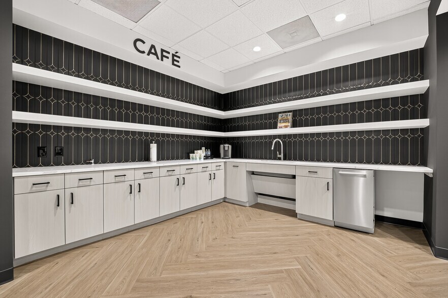 More Photos Of 9800 Richmond Ave, Houston Office For Lease