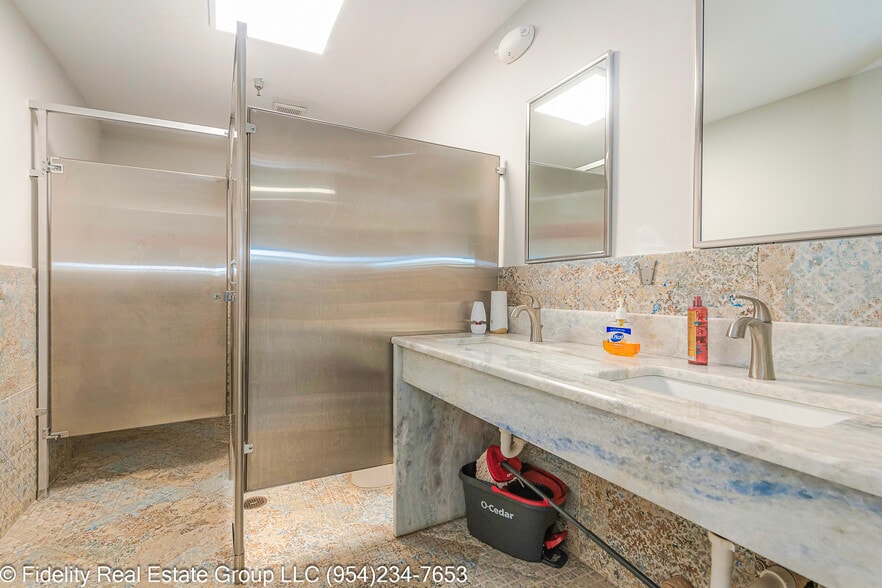 More Photos Of 3651 NW 120th Ave, Coral Springs Warehouse For Lease