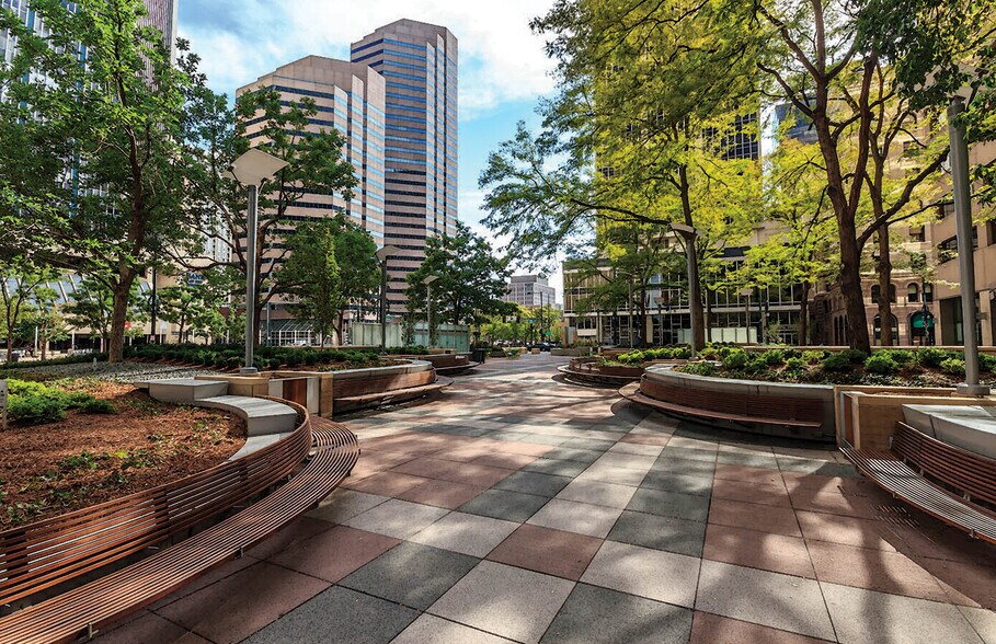 More Photos Of 717 17th St, Denver Office Residential For Lease