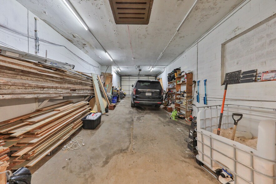 More Photos Of 915 Northampton St, Easton General Retail For Sale