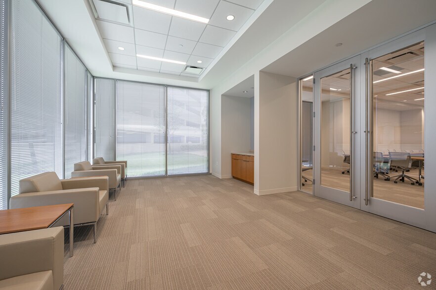 More Photos Of 12140 Wickchester Ln, Houston Office For Lease