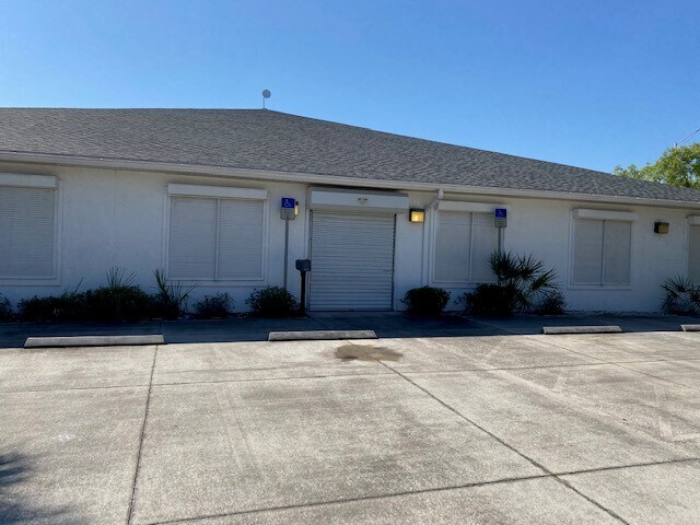 More Photos Of 240 SE Interstate Ct, Palm Bay Warehouse For Sale