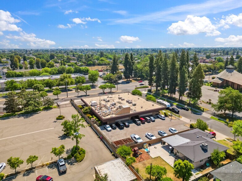 More Photos Of 3727 N 1st St, Fresno Medical For Sale