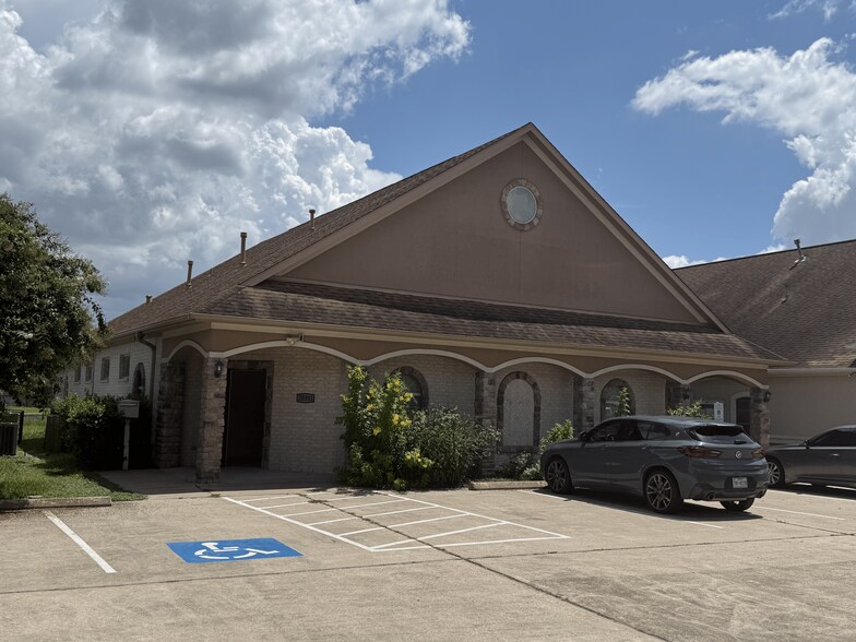 More Photos Of 20911 Kingsland Blvd, Katy Medical For Lease