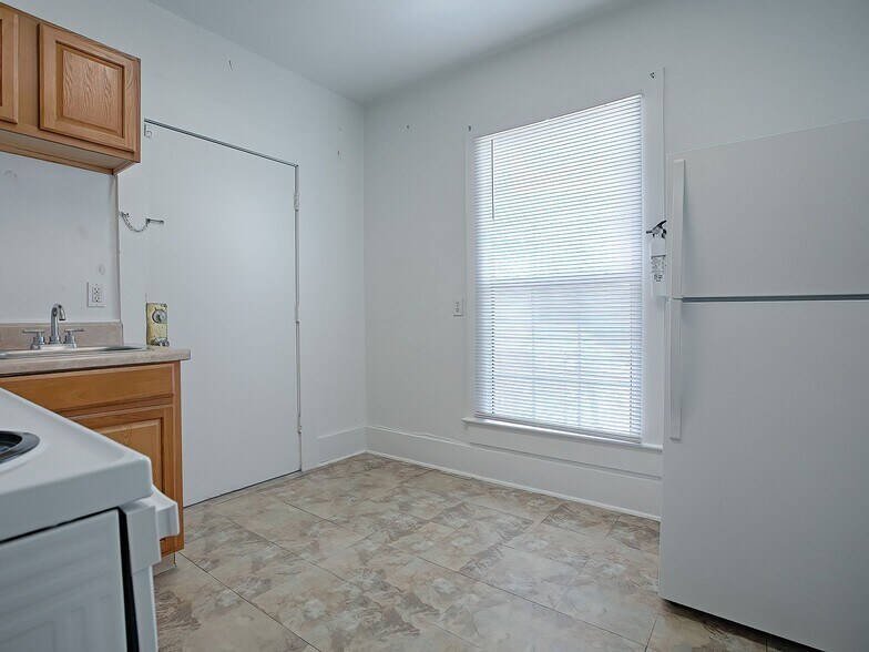 More Photos Of 422 E Citrus Ave, Eustis Multifamily For Sale