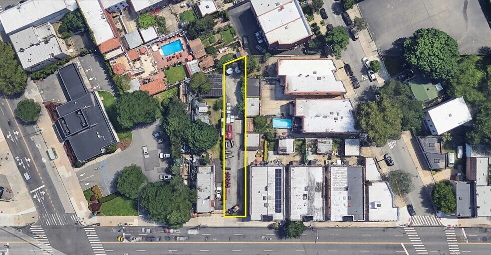 More Photos Of 6120 Metropolitan Ave, Ridgewood Land For Lease