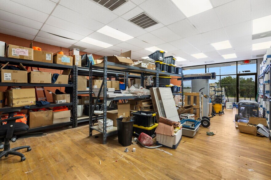 More Photos Of 2752 E Kearney St, Springfield Freestanding For Sale