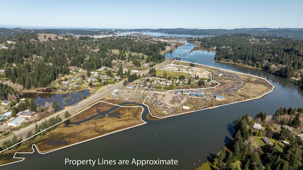 More Photos Of 93761 Hackett Ln, Coos Bay Distribution For Sale