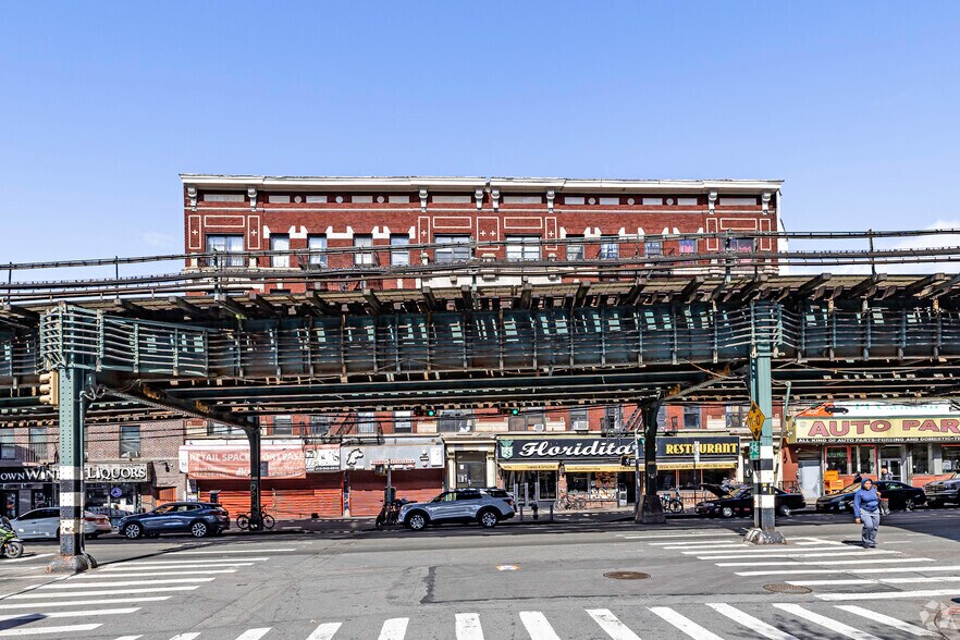 More Photos Of 3852 10th Ave, New York Apartments For Lease