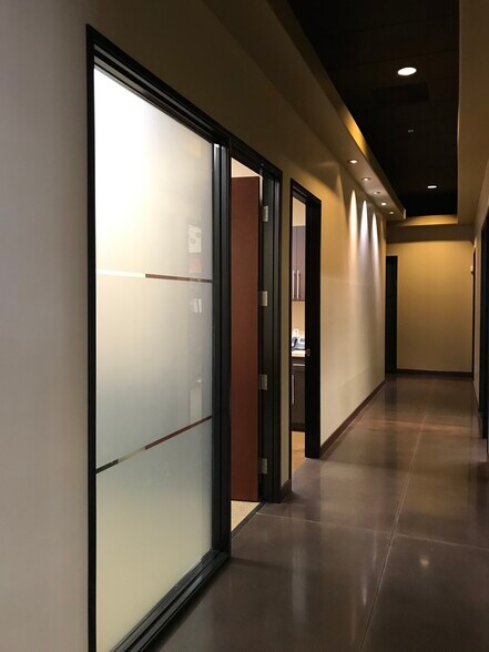 More Photos Of 90 S Kyrene Rd, Chandler Office For Lease