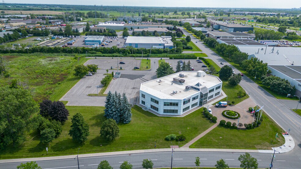 More Photos Of 1250 Rue Marie-Victorin, St-Bruno-de-Montarville Office For Sale