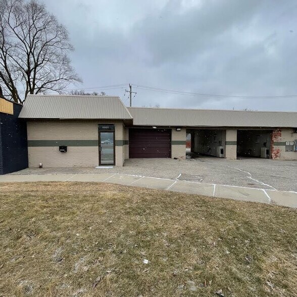 More Photos Of 30544 Grand River Ave, Farmington Hills Carwash For Sale