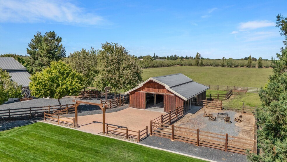 More Photos Of 30999 Grooms Rd, Oakdale Land For Sale
