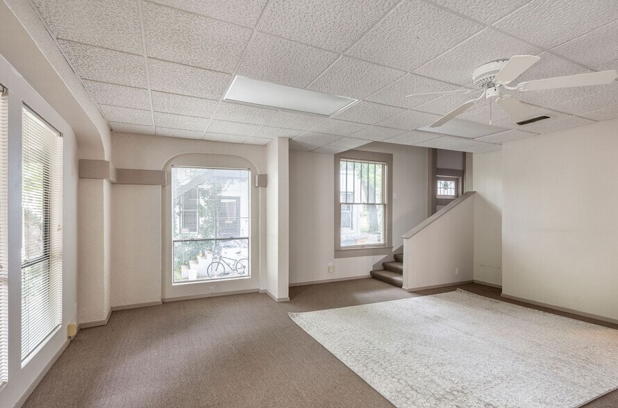 More Photos Of 1305 San Antonio St, Austin Office For Lease