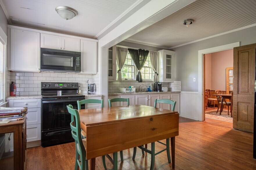 More Photos Of , Kings Mountain Unknown For Sale