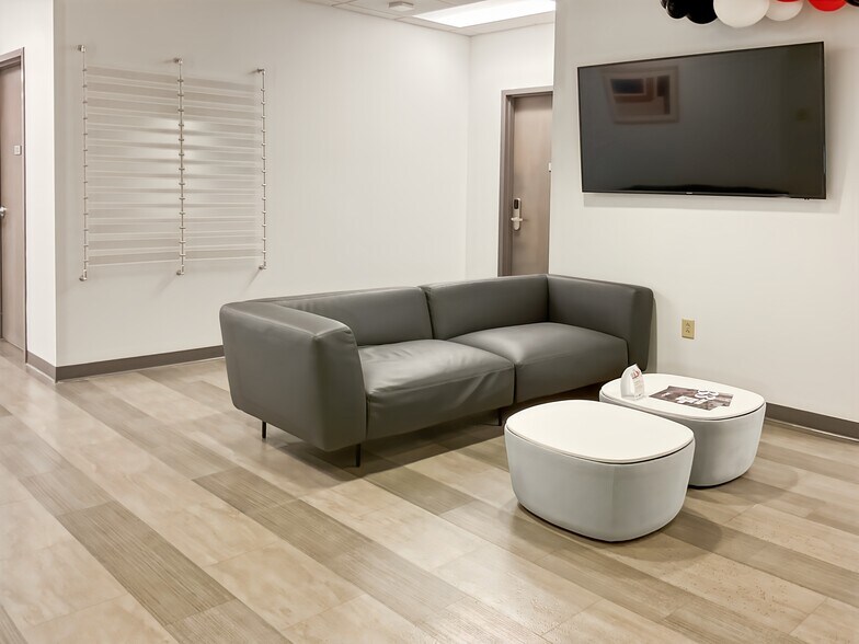 More Photos Of 5380 Hickory Hollow Pky, Antioch Coworking Space