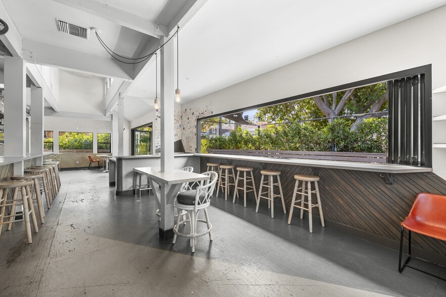 More Photos Of 751 N Virgil Ave, Los Angeles Restaurant For Lease