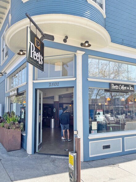 More Photos Of 2616 Dwight Way, Berkeley Schools For Lease