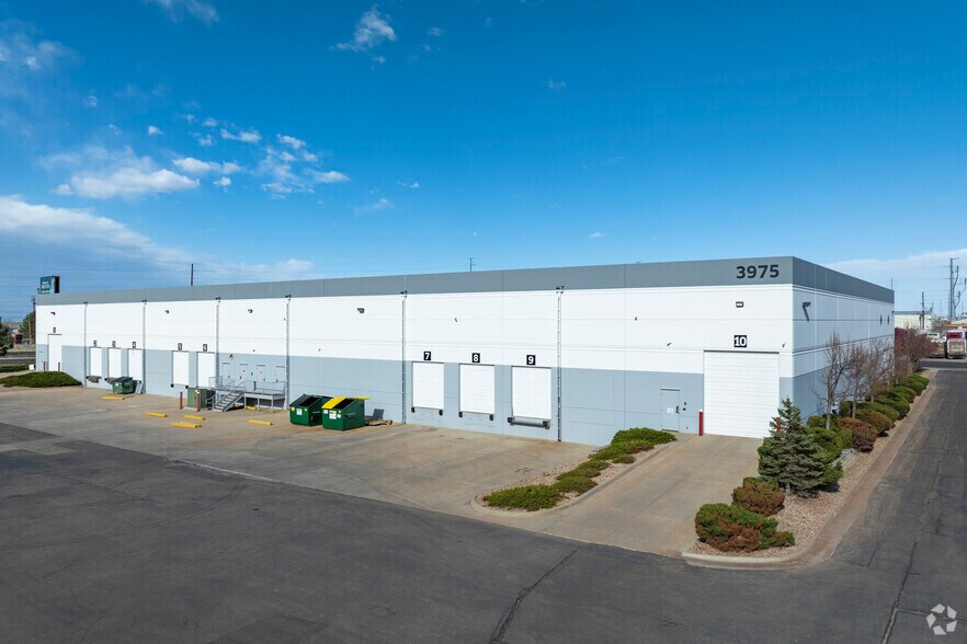 Primary Photo Of 3975 Monaco Pky, Denver Warehouse For Lease