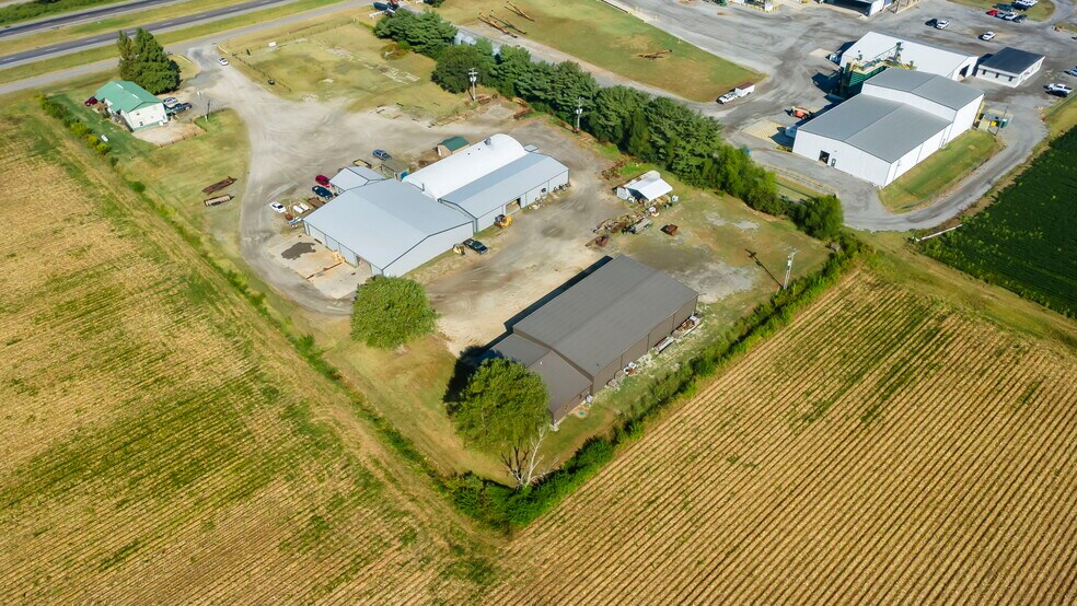 More Photos Of 2948 State Highway V, Matthews Light Manufacturing For Sale