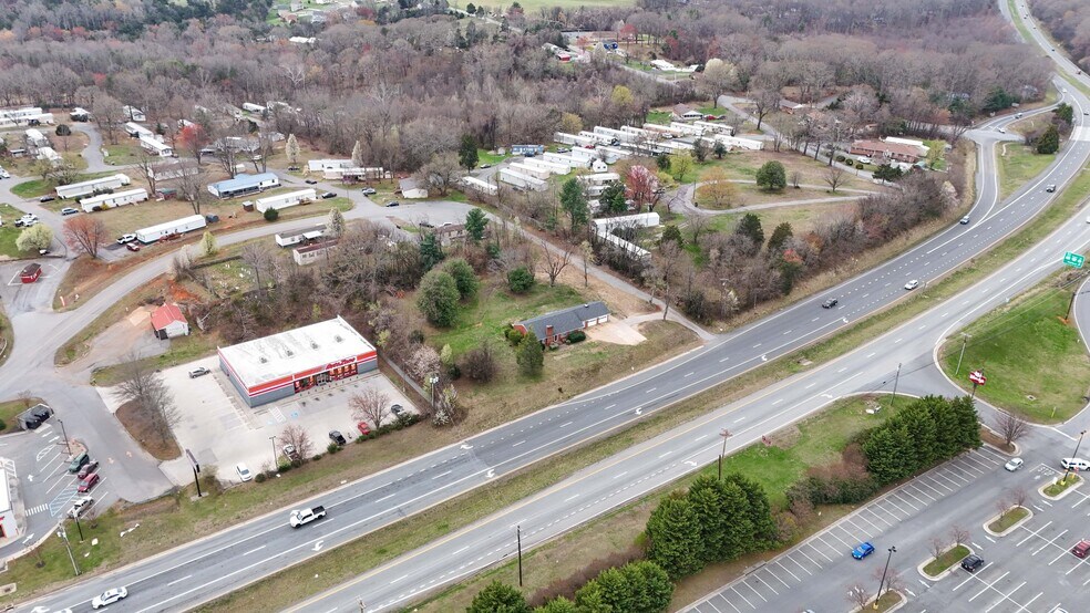 More Photos Of 1001 E Lynchburg Salem Tpke, Bedford Office For Sale
